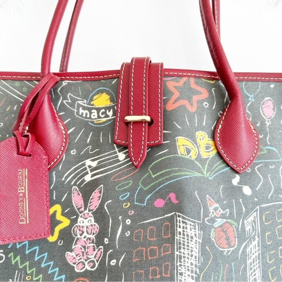 Dooney & Bourke Macy's Day Parade Black East West Large Tote/Shopper Bag - Picture 4 of 16